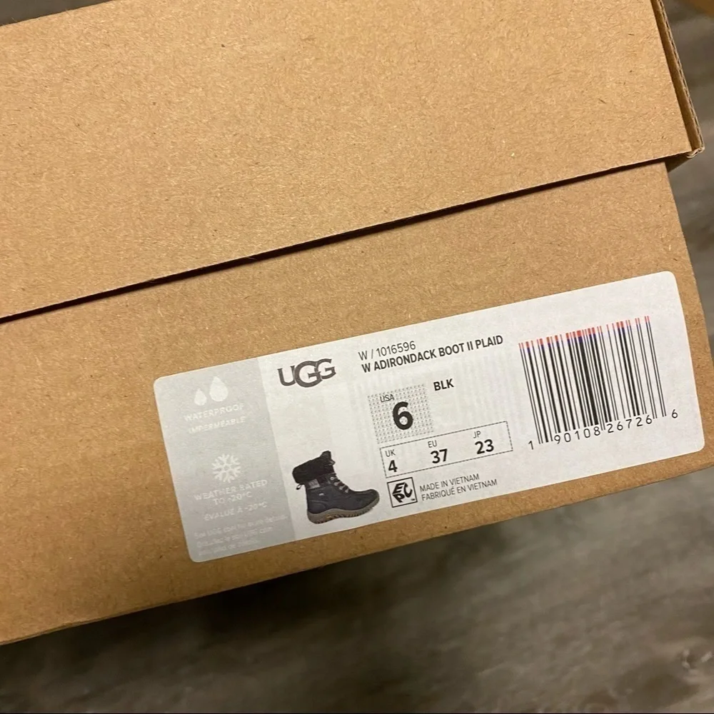 Ugg | Adirondack II Plaid Waterproof Snow Boots Black Size 6 NEW